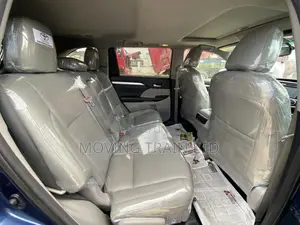 Toyota Highlander XLE 4dr SUV (3.5L 6cyl 6A) 2014 Blue