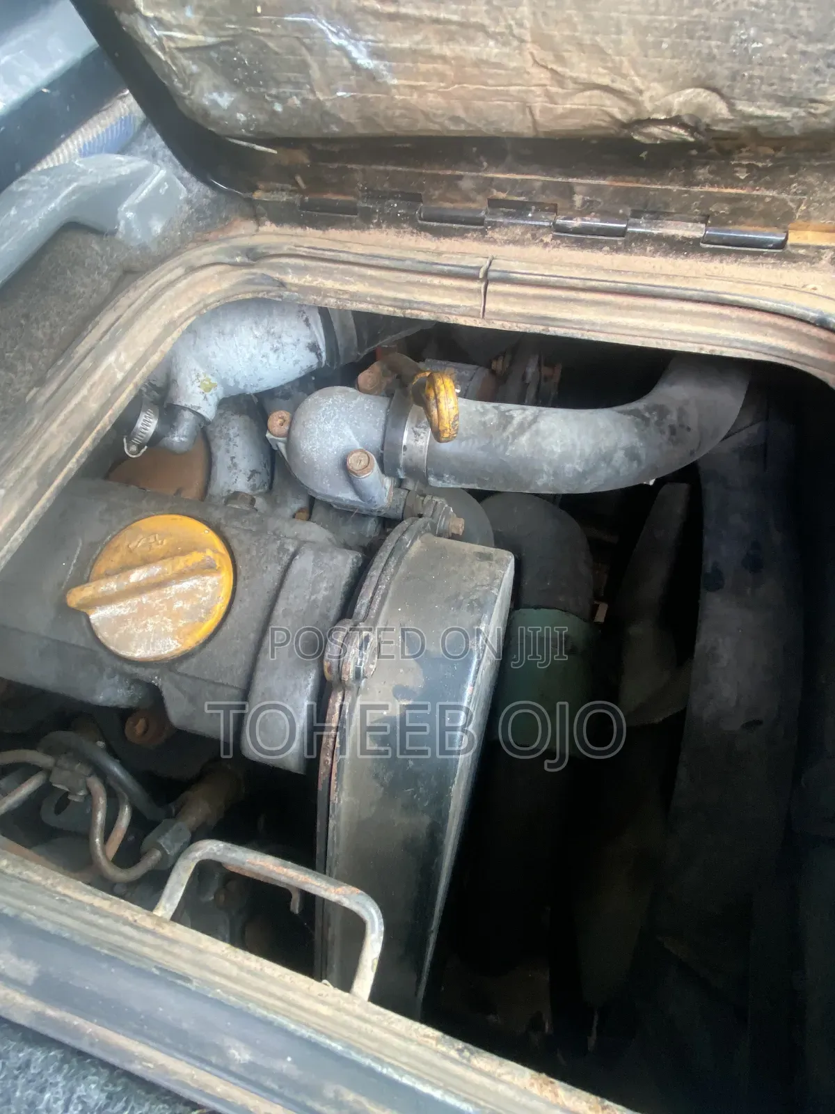 Nissan Caravan (Urvan) 1998 Silver