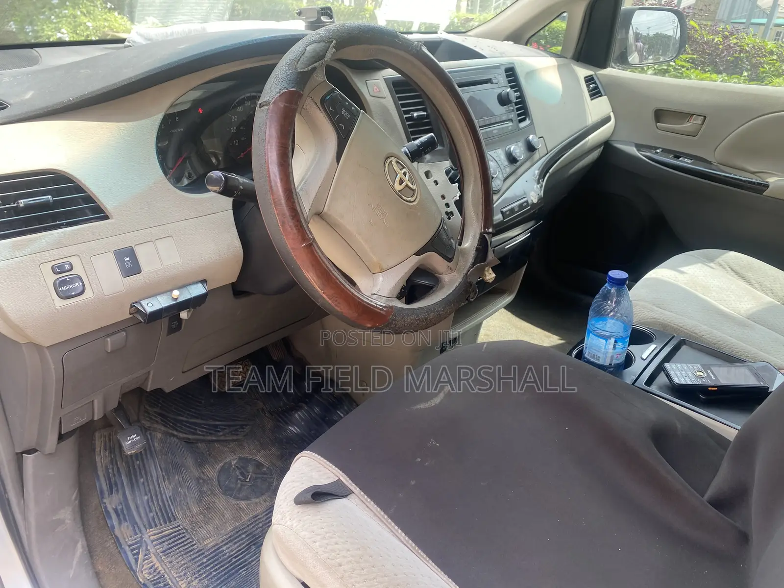 Toyota Sienna LE 7 Passenger Mobility 2011