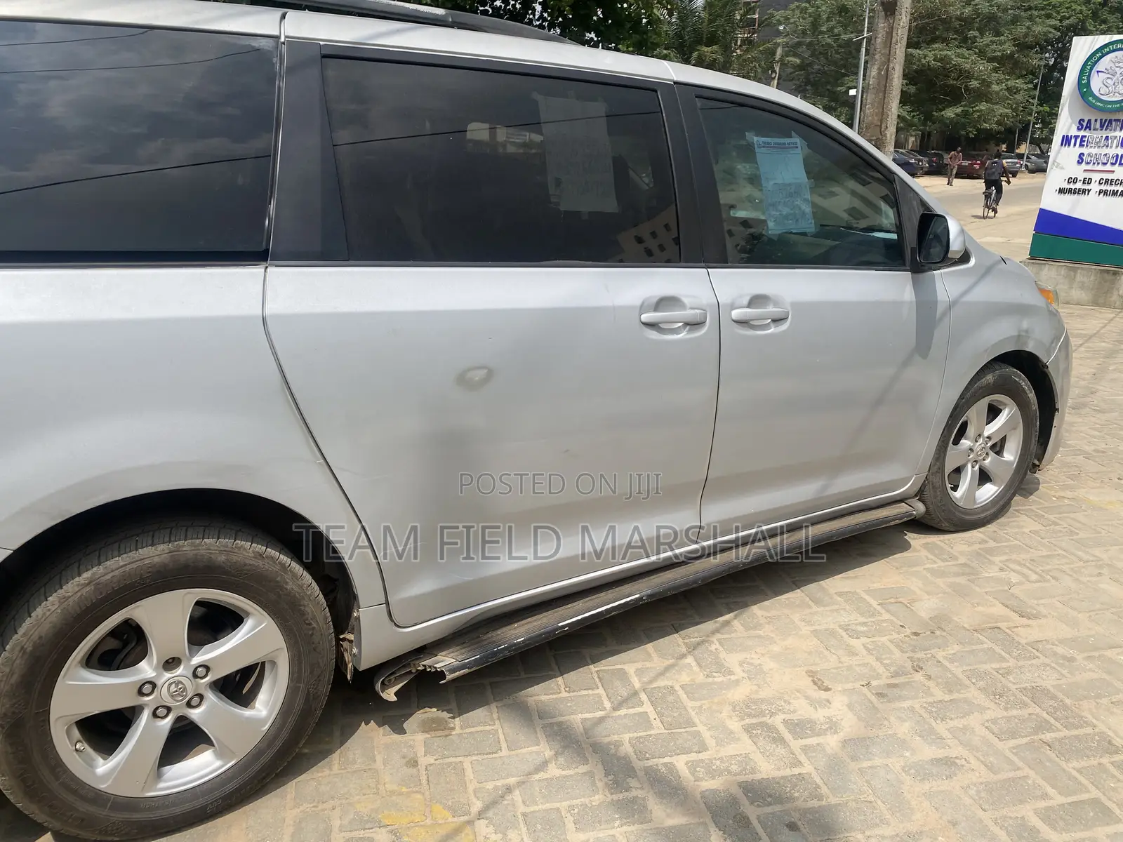 Toyota Sienna LE 7 Passenger Mobility 2011