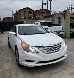 Hyundai Sonata 2012 White