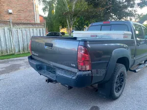 Toyota Tacoma 4dr Access Cab 4WD 6.1 ft. SB (2.7L 4cyl 4A) 2014 Black