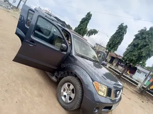 Nissan Pathfinder 2007 Blue