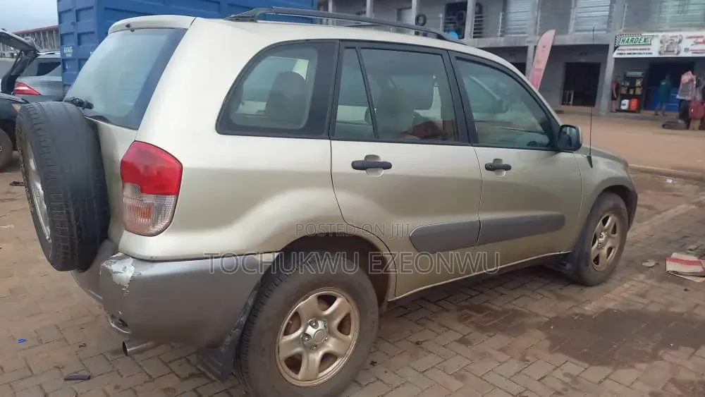 Toyota RAV4 Automatic 2003 Silver