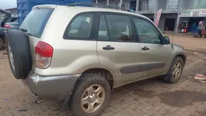 Toyota RAV4 Automatic 2003 Silver