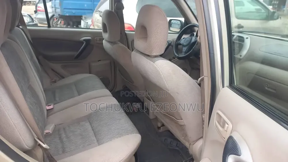 Toyota RAV4 Automatic 2003 Silver