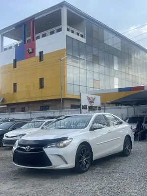 Toyota Camry 2015 White