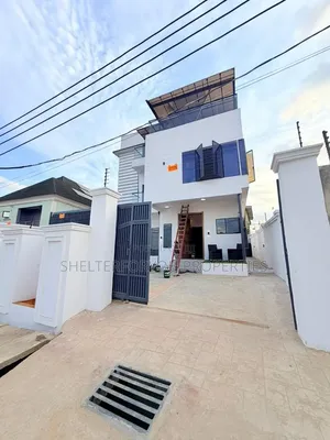 5bdrm Duplex in Ogba GRA for sale