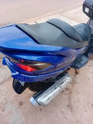 Suzuki Burgman 2012 Blue