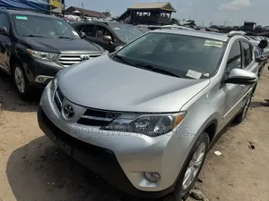 Toyota RAV4 2015 Silver