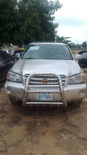 Toyota Highlander 2004 Silver
