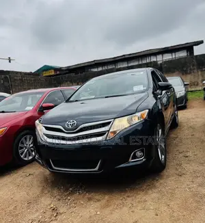 Toyota Venza XLE 2013