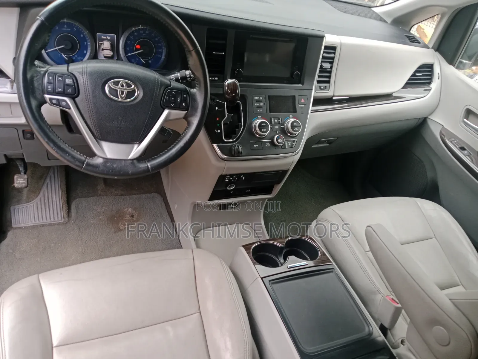 Toyota Sienna 2015 Black