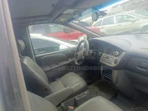 Toyota Sienna XLE 2003 Silver