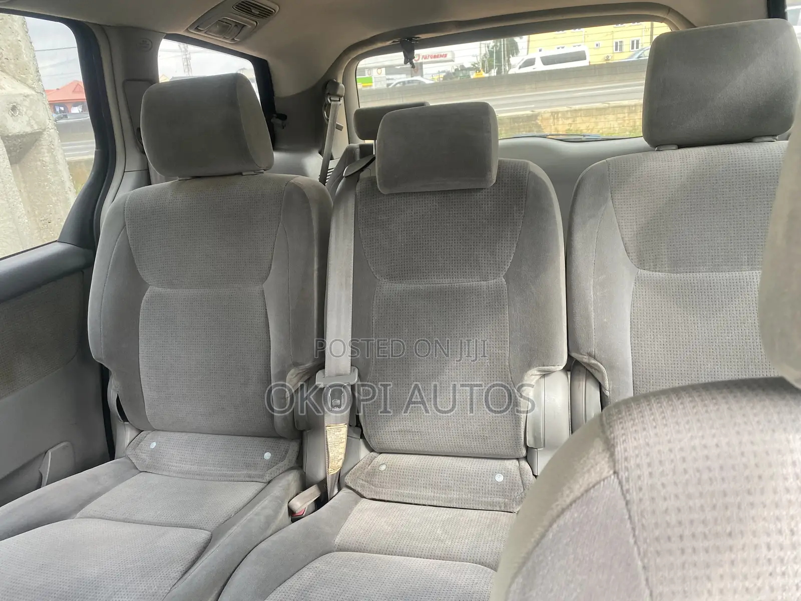 Toyota Sienna 2005 Silver