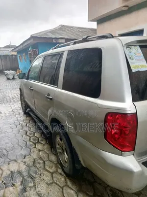 Honda Pilot 2005 Silver