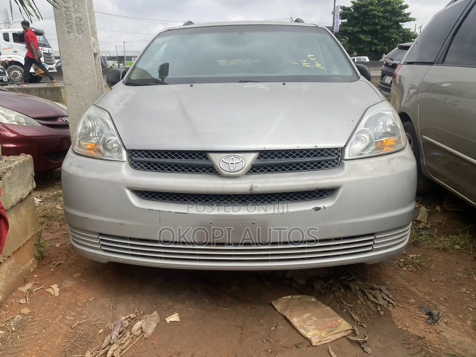 Toyota Sienna 2005 Silver