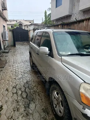 Honda Pilot 2005 Silver