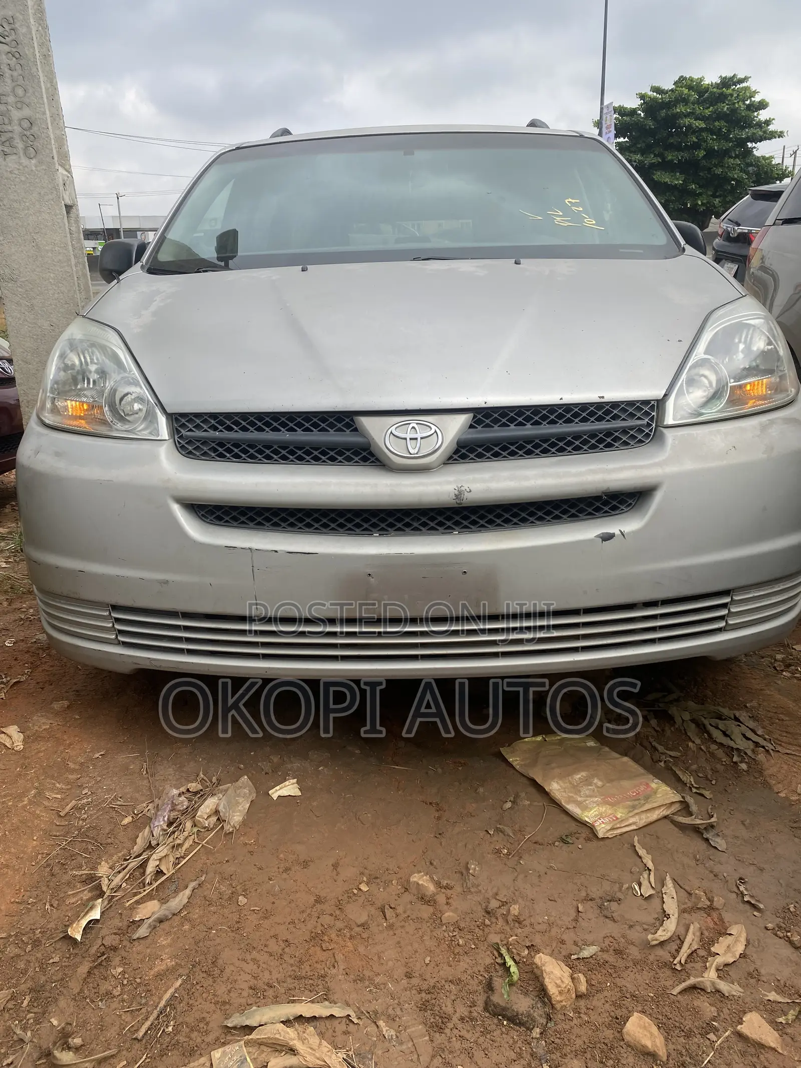 Toyota Sienna 2005 Silver