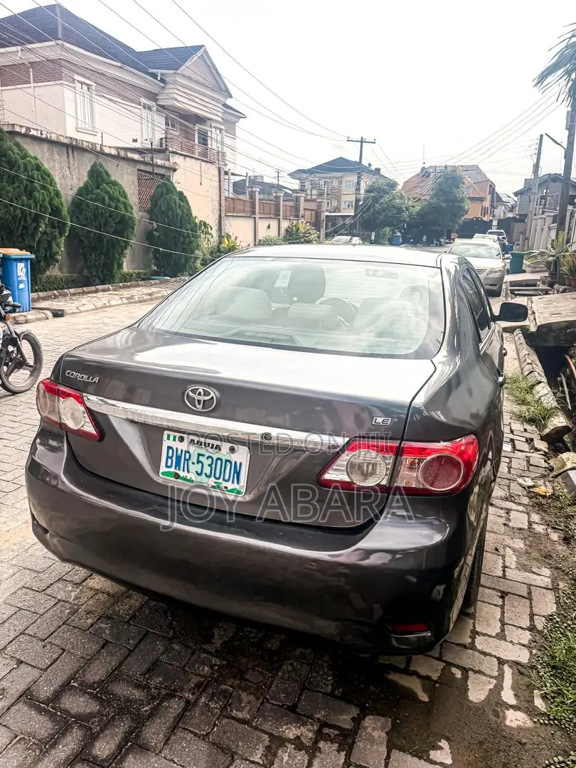 Toyota Corolla 2013 Gray