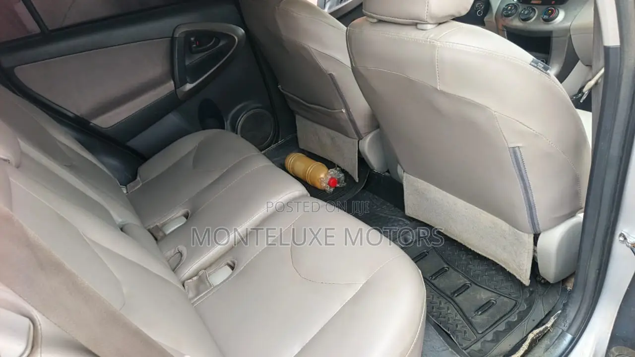 Toyota RAV4 2007 Silver