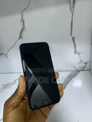 Apple iPhone 8 64 GB Black