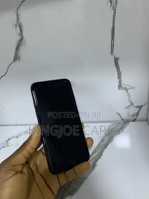 Apple iPhone 8 64 GB Black