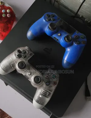 PlayStation 4 Slim