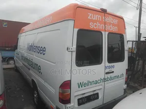 Mercedes-Benz Sprinter 2005 White
