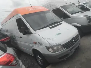 Mercedes-Benz Sprinter 2005 White