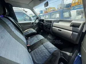 Volkswagen Transporter 2002 Blue
