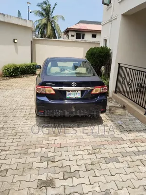 Toyota Corolla 2012 Blue
