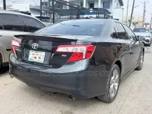 Toyota Camry SE Sport 4dr Sedan (2.5L 4cyl 6A) 2014 Black