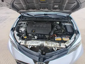 Toyota Corolla 2017 Silver