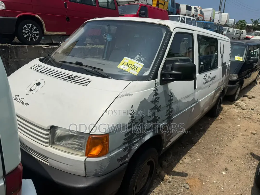 Volkswagen Transporter 2002 White