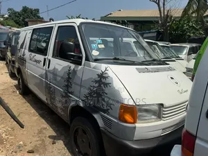 Volkswagen Transporter 2002 White