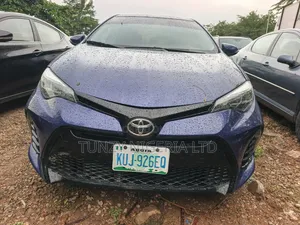 Toyota Corolla S Plus 4dr Sedan (1.8L 4cyl 6M) 2014 Blue