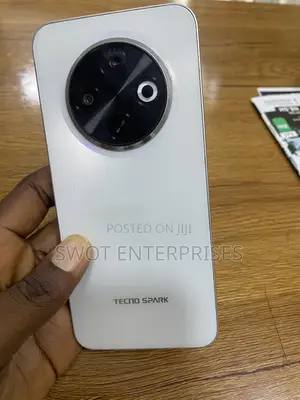 Tecno Spark 30C 128 GB White