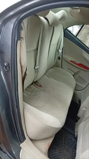 Toyota Corolla 2013 Gray