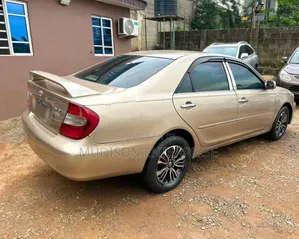 Toyota Camry 2004 Brown