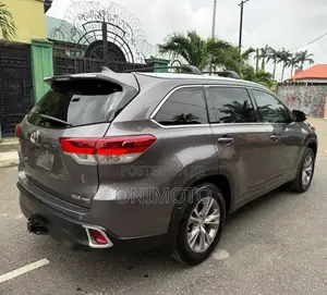 Toyota Highlander 2015 Gray