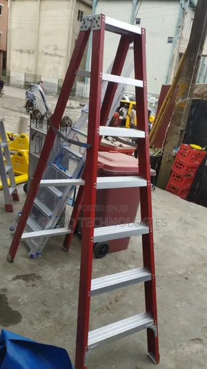 6 Step Fiberglass Ladder