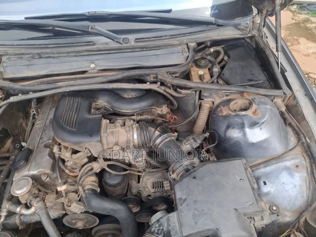 BMW 318i 2004