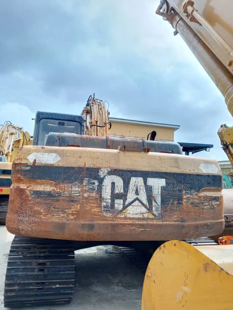 Caterpillar Excavator 320B
