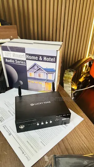 Wireless Network Amplifier With WiFi and Bluetooth