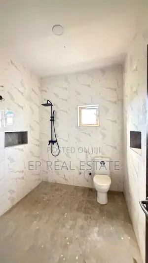 4bdrm Duplex in Life Camp for rent