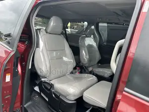 Toyota Sienna Limited Premium 7 Passenger (3.5L 6cyl 6A) 2016 Red