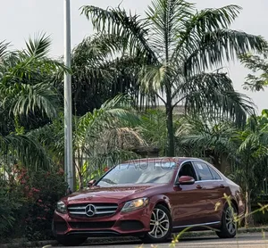 Mercedes-Benz C300 2016 Red