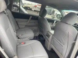 Toyota Highlander Limited 3.5L 2WD 2013 Red