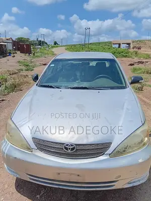 Toyota Camry 2004 Silver